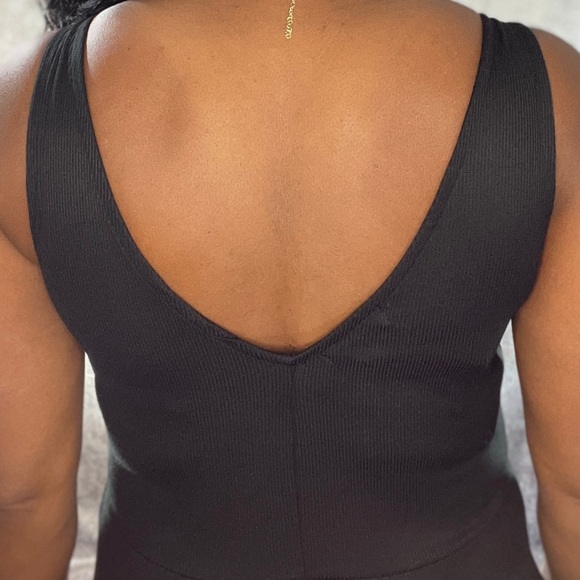 ONE PIECE!NEW WITH TAGS - Picture 3 of 4